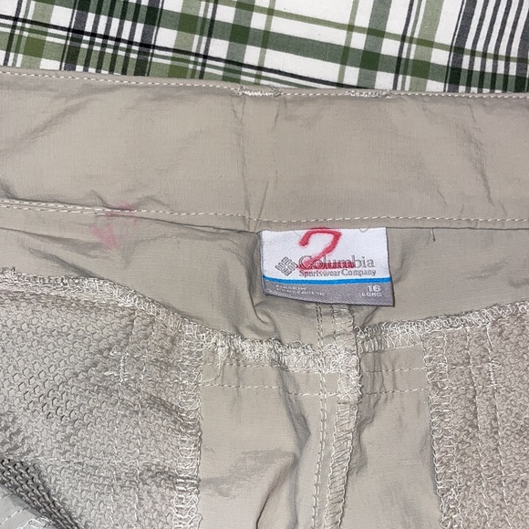 Women’s 16L Columbia Convertible Pants - Picture 2 of 7
